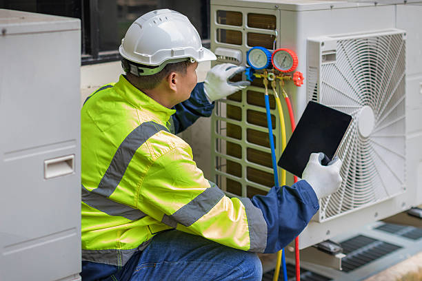 Professional Ductwork Repair technician working in Carson City, MI